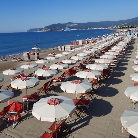 La Casa Del Mare Apartment Савона Екстериор снимка